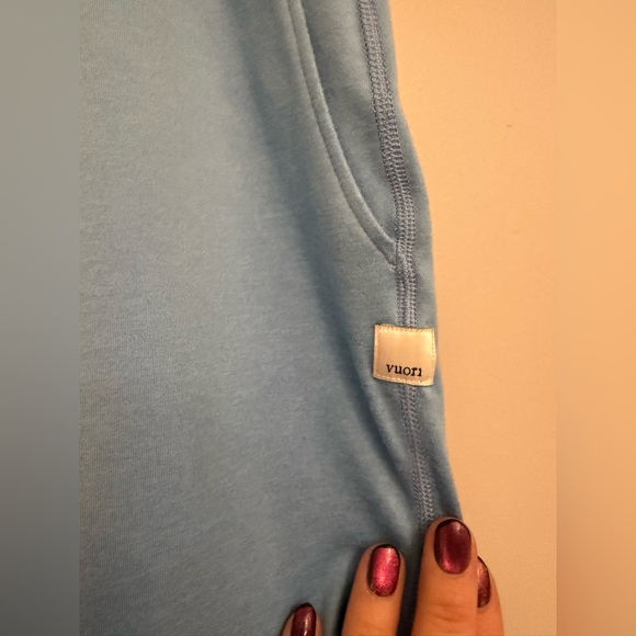 Vuori Women's Performance Jogger in Heather Spring - Picture 6 of 8